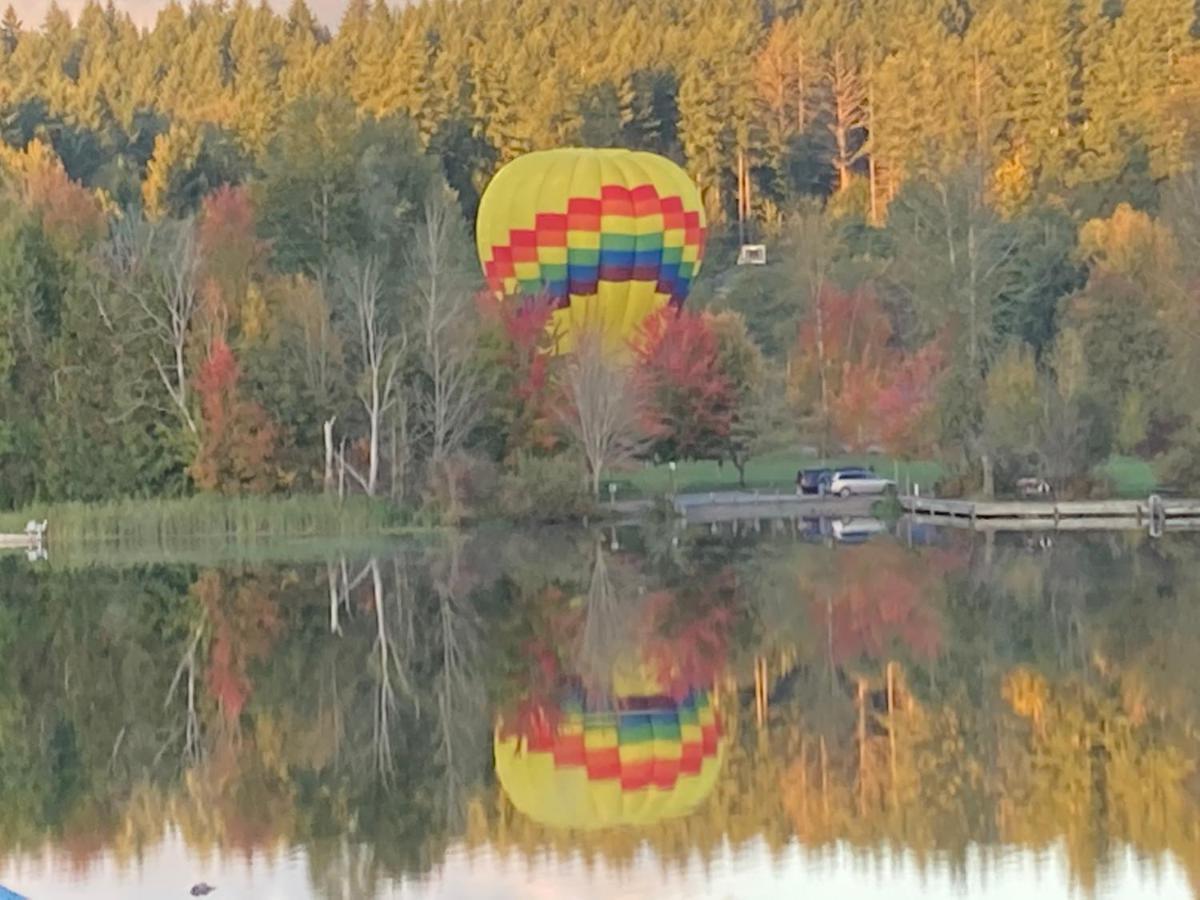 Cottage Lake Bed And Breakfast Woodinville Bagian luar foto