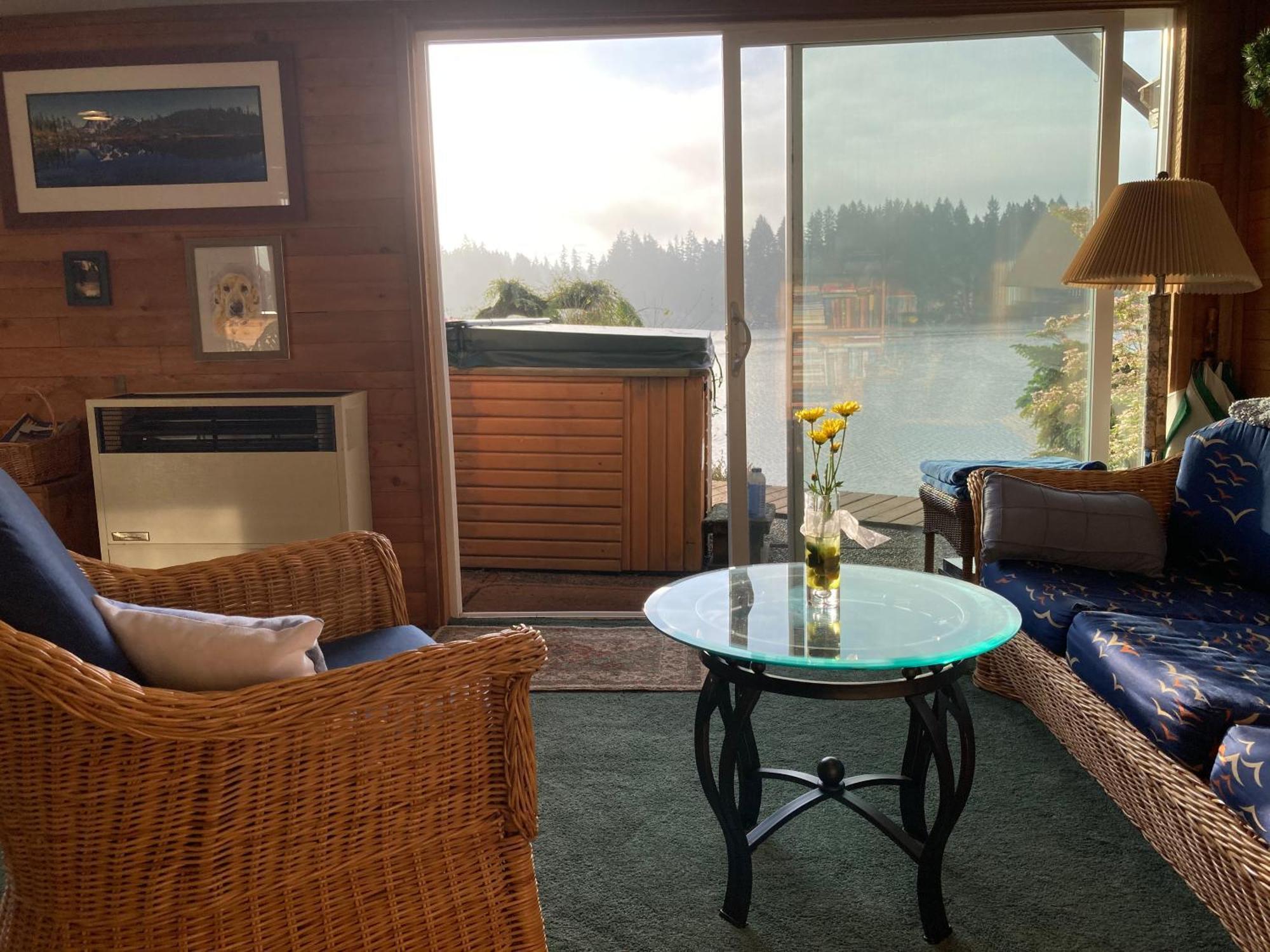 Cottage Lake Bed And Breakfast Woodinville Bagian luar foto