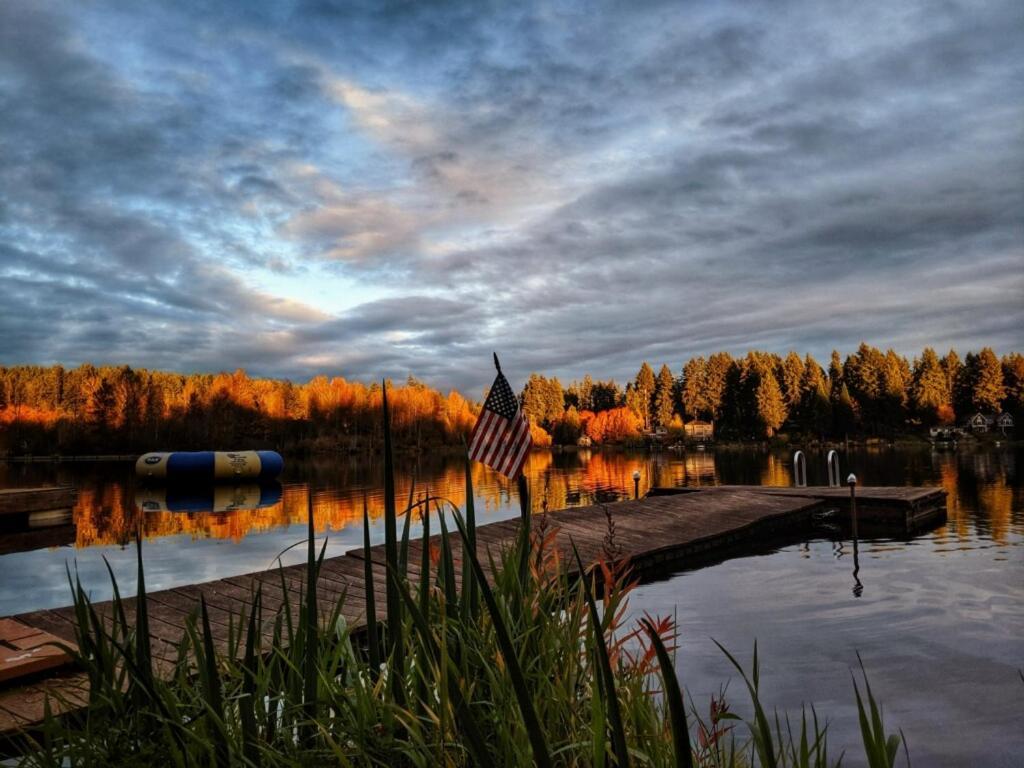Cottage Lake Bed And Breakfast Woodinville Bagian luar foto