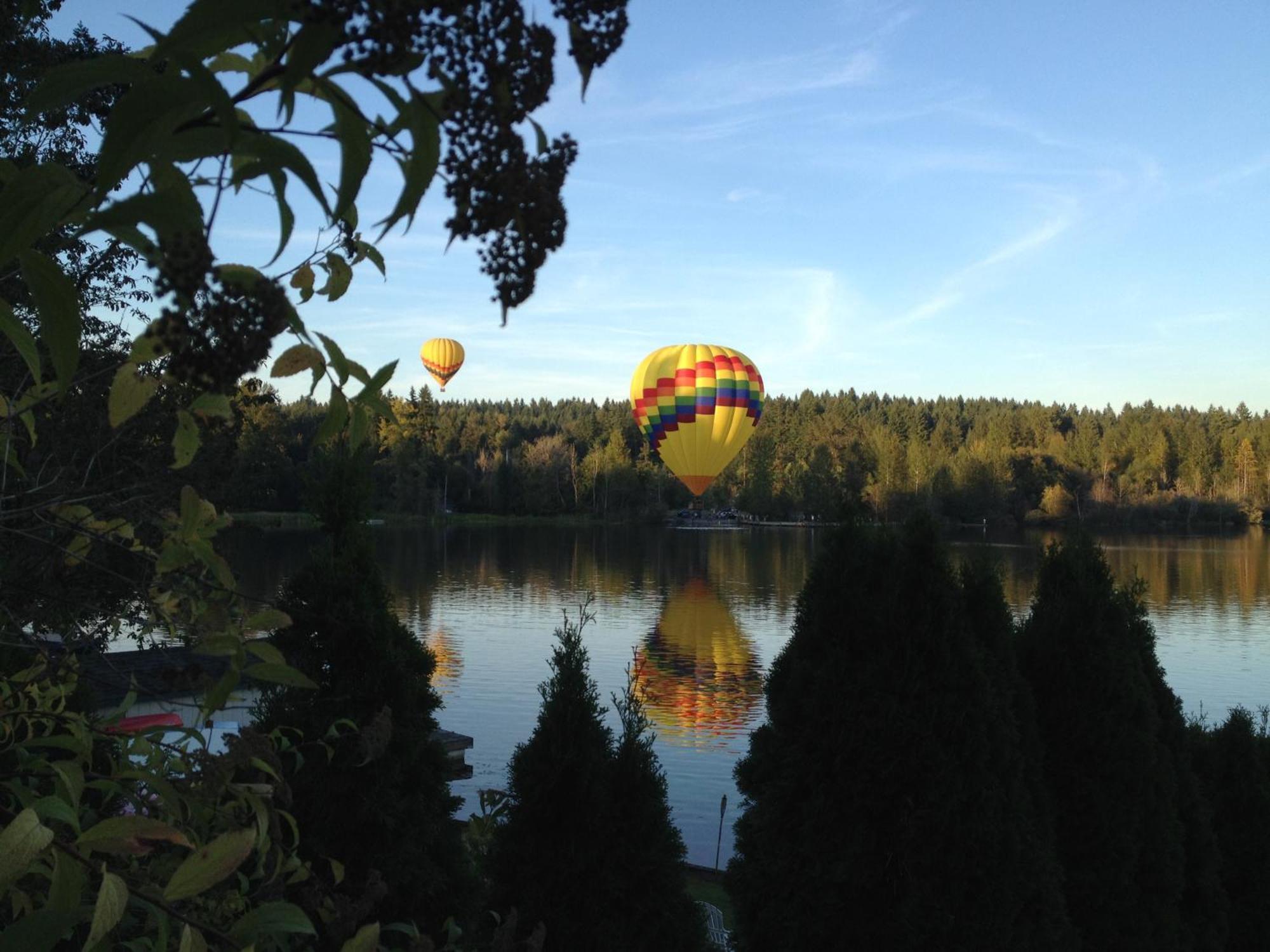 Cottage Lake Bed And Breakfast Woodinville Bagian luar foto