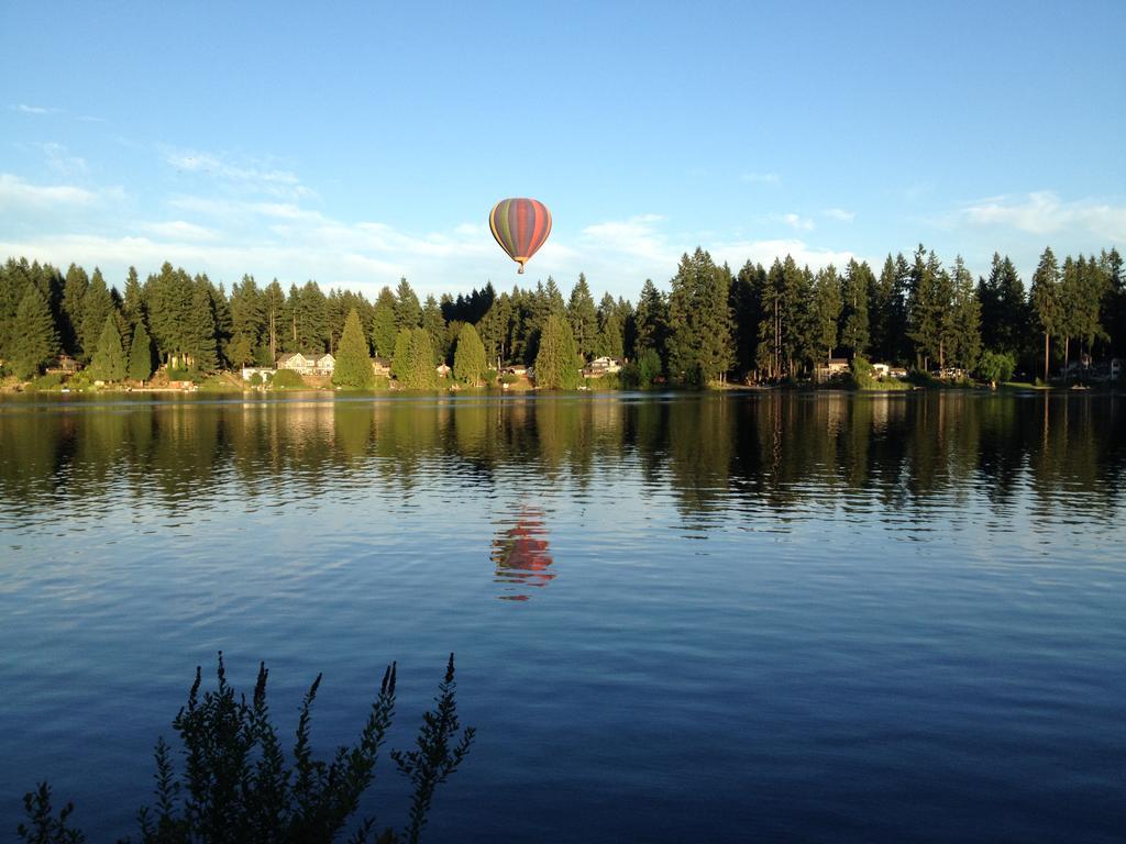 Cottage Lake Bed And Breakfast Woodinville Bagian luar foto