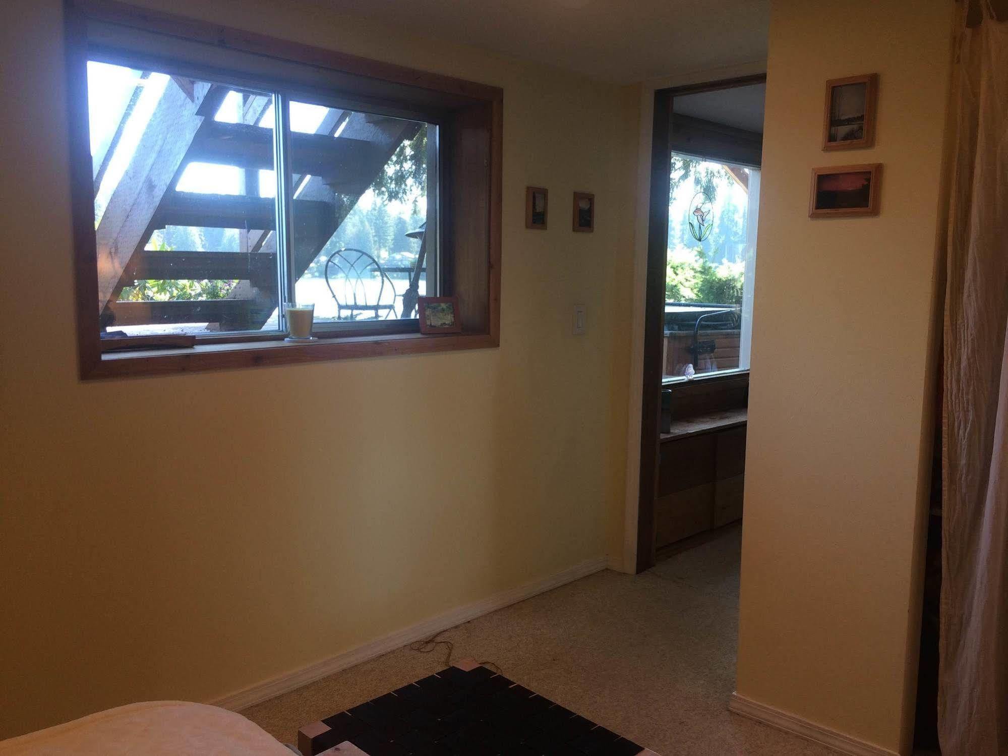 Cottage Lake Bed And Breakfast Woodinville Bagian luar foto